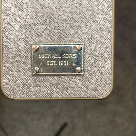 Michael Kors IPhone Case - Picture 6 of 6